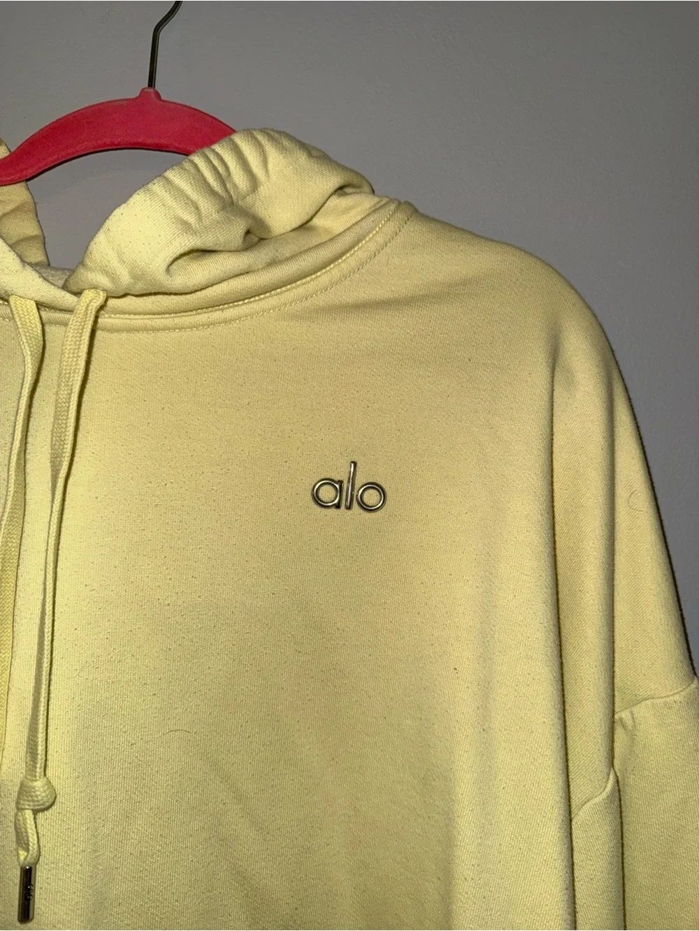 ALO Yoga Yellow Buttercup Accolade Hoodie Sweatshirt Size XL